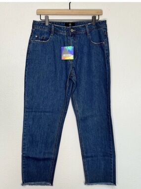 Missguided Women’s Mid Rise Clean Cut Hem Jean Blue Size 8 Vintage Inspired Mom